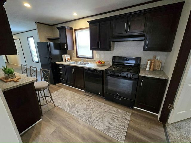 Building Photo - 141 Anthony Dr