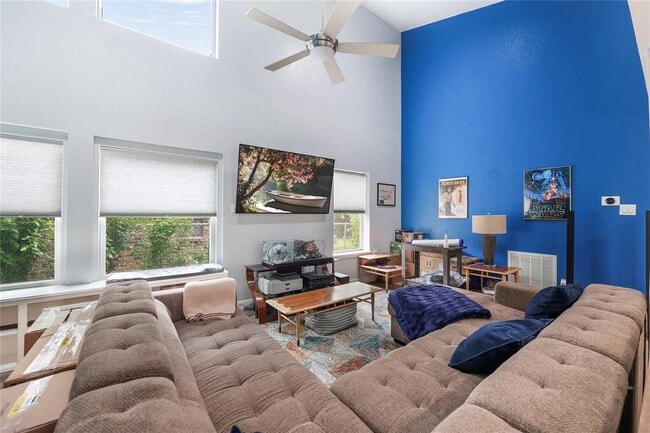 Building Photo - 28831 S Diamondhead