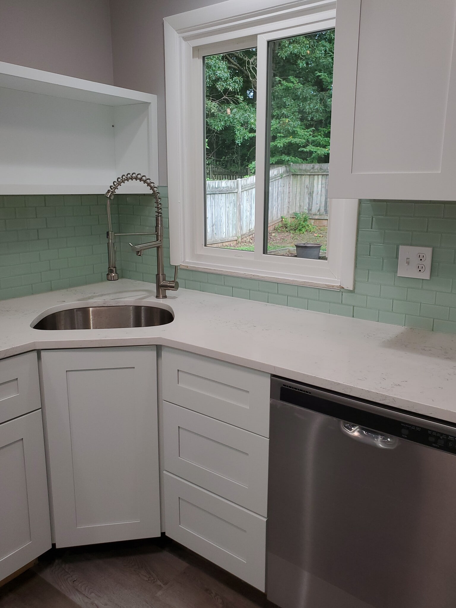 Building Photo - 417 Sugarland Run Dr