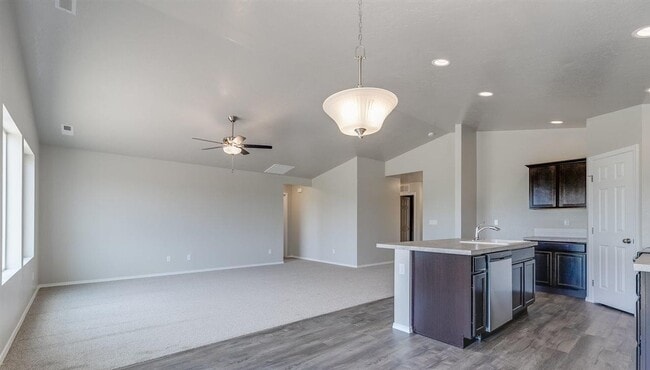 Building Photo - Coming Soon !!! Great location, 3 bedroom ...