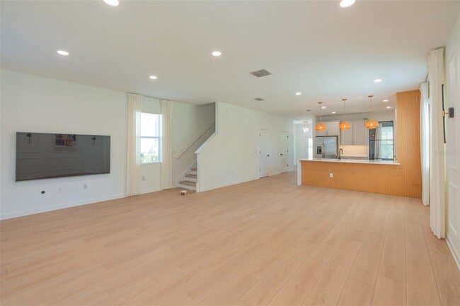 Building Photo - 11880 Sonnet Ave