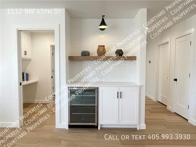 Building Photo - 1112 NW 45th St