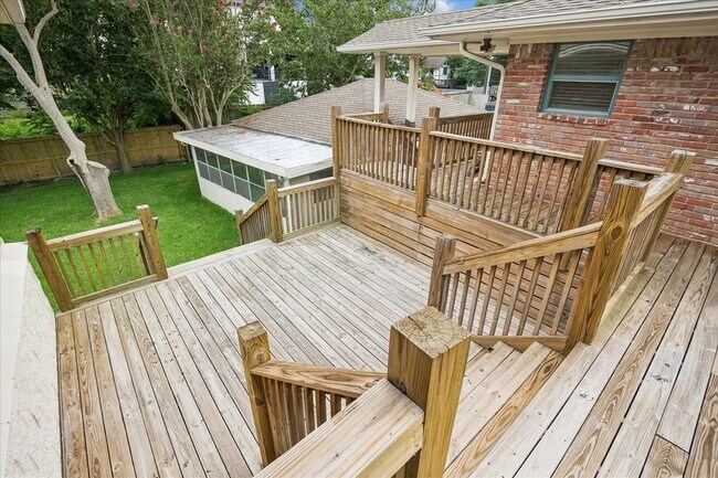 Building Photo - 4715 Braesvalley Dr