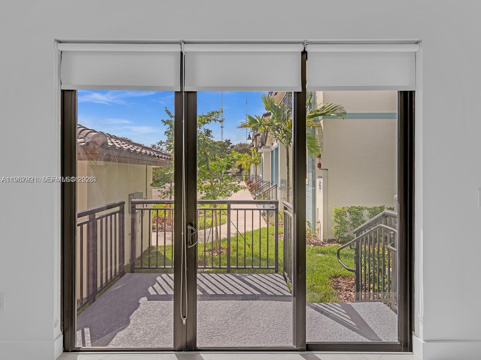 Building Photo - 6130 SW 36th Ct