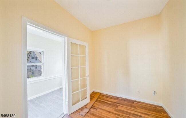 Building Photo - 286 Williamson Ave