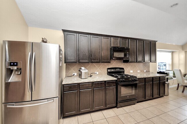 Building Photo - 3018 Wellington Pass Dr