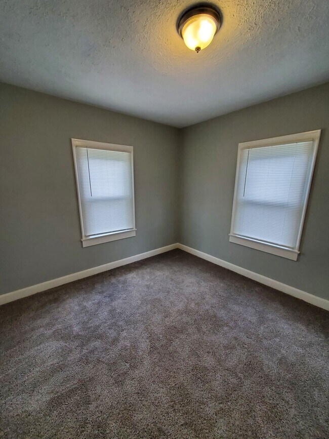 Building Photo - 50 Jefferson Ave