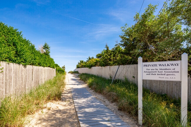 Building Photo - 79 Surf Dr