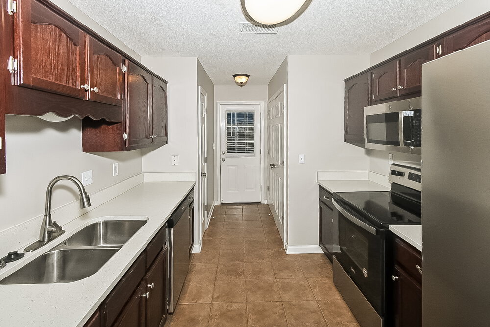 Building Photo - 2950 Dove Cove