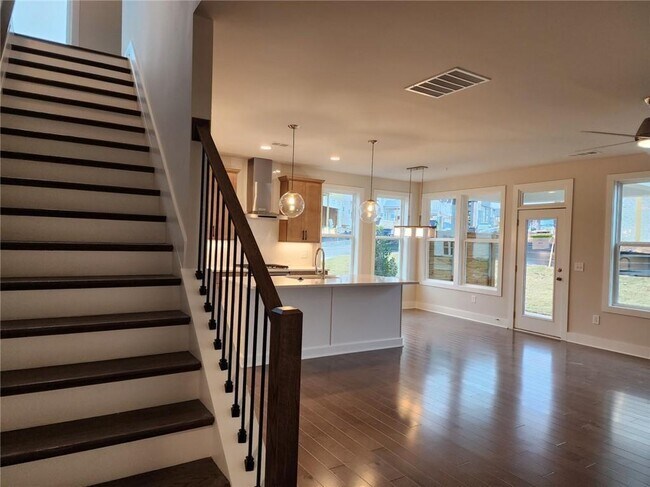 Building Photo - 1220 Walden Xing