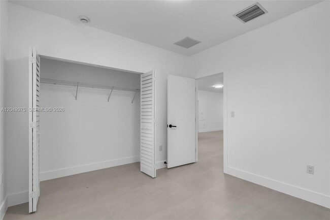 Building Photo - 6500 NW 21st Ave
