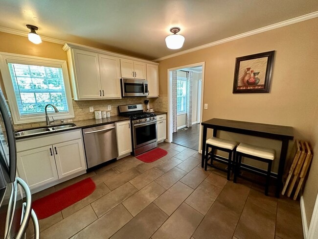 Building Photo - Remarkable Value. Unbeatable Location.