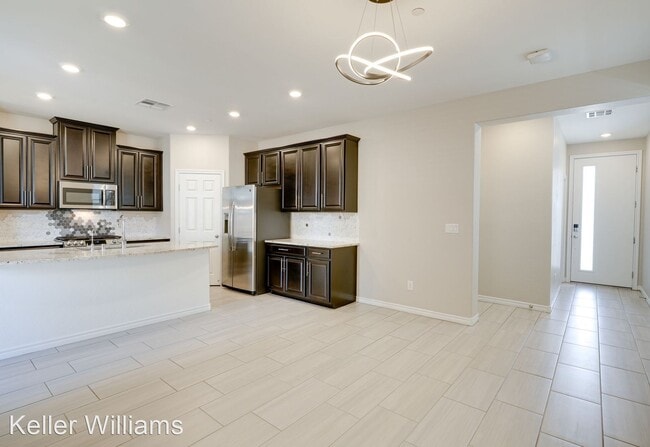 Building Photo - 3 br, 2.5 bath House - 932 Lotus Falls St