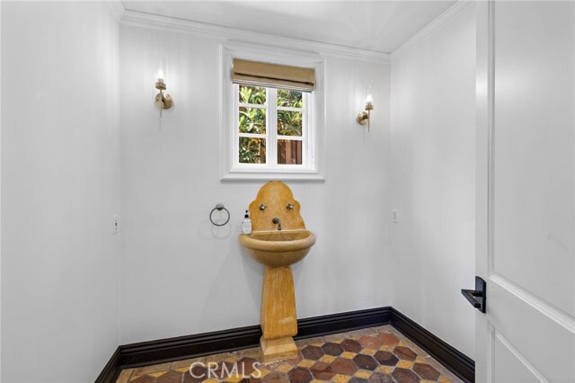 Building Photo - 1316 Beverly Grove Pl