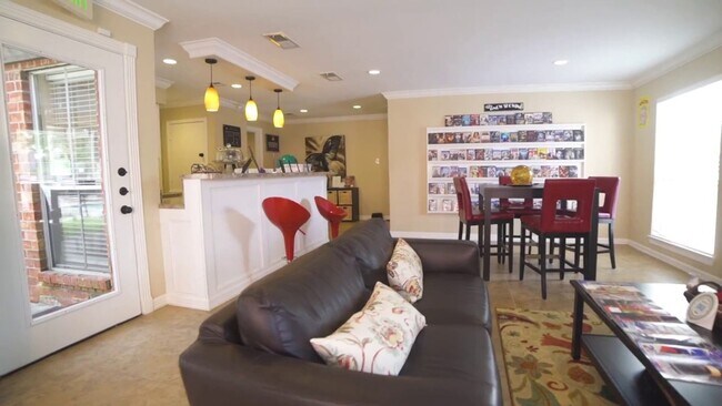 Interior Photo - The Park At Deerbrook