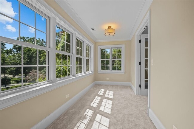 Building Photo - 425 Orchard Ln
