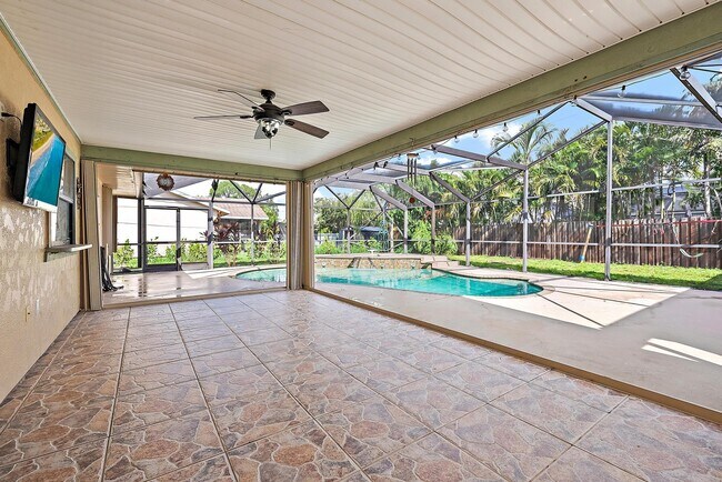 Building Photo - 489 SE Evergreen Terrace