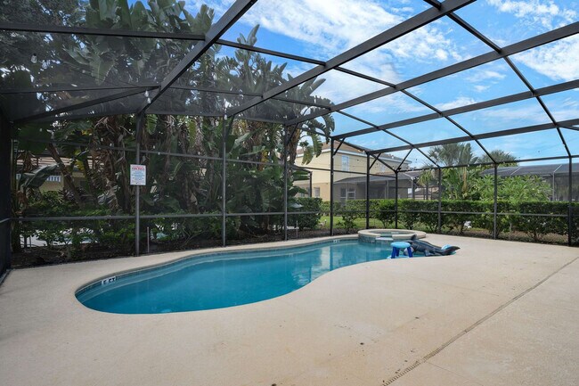 Building Photo - 4140 Oak Tree Dr