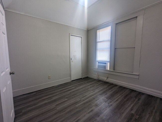 Building Photo - 3 Bedroom Home Coming Soon!