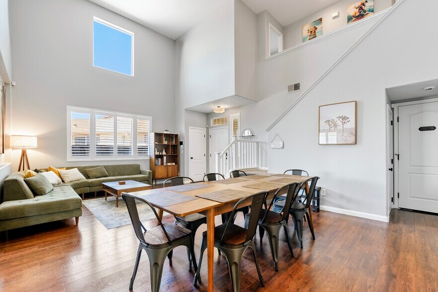 Front Dining Room - 5006 Rowe Dr