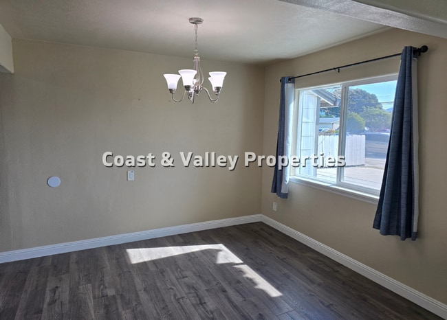 Building Photo - North Salinas Home for RENT!!!