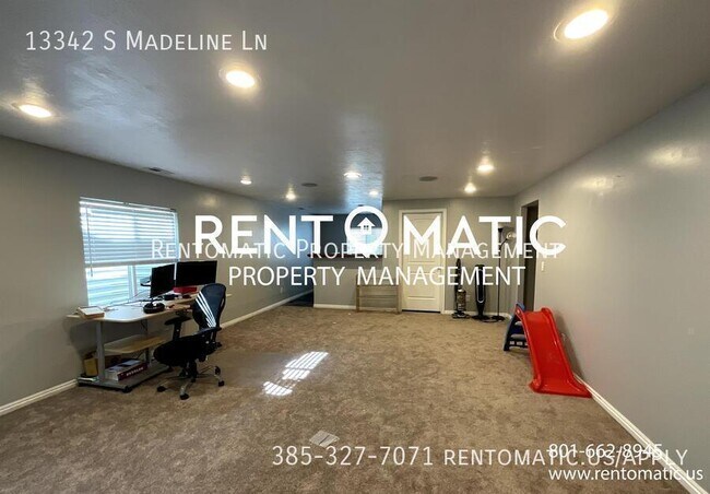 Building Photo - 13342 Madeline Ln W