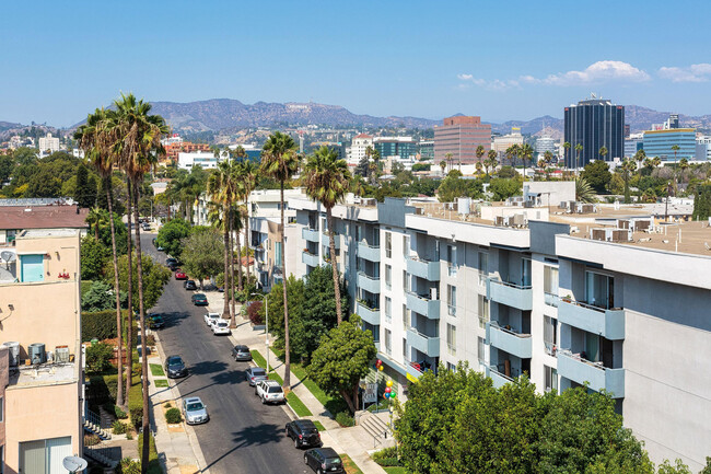 Building Photo - 6677 Santa Monica Blvd