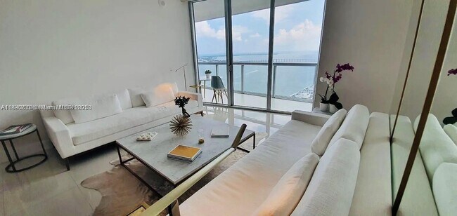 Building Photo - 495 Brickell Ave