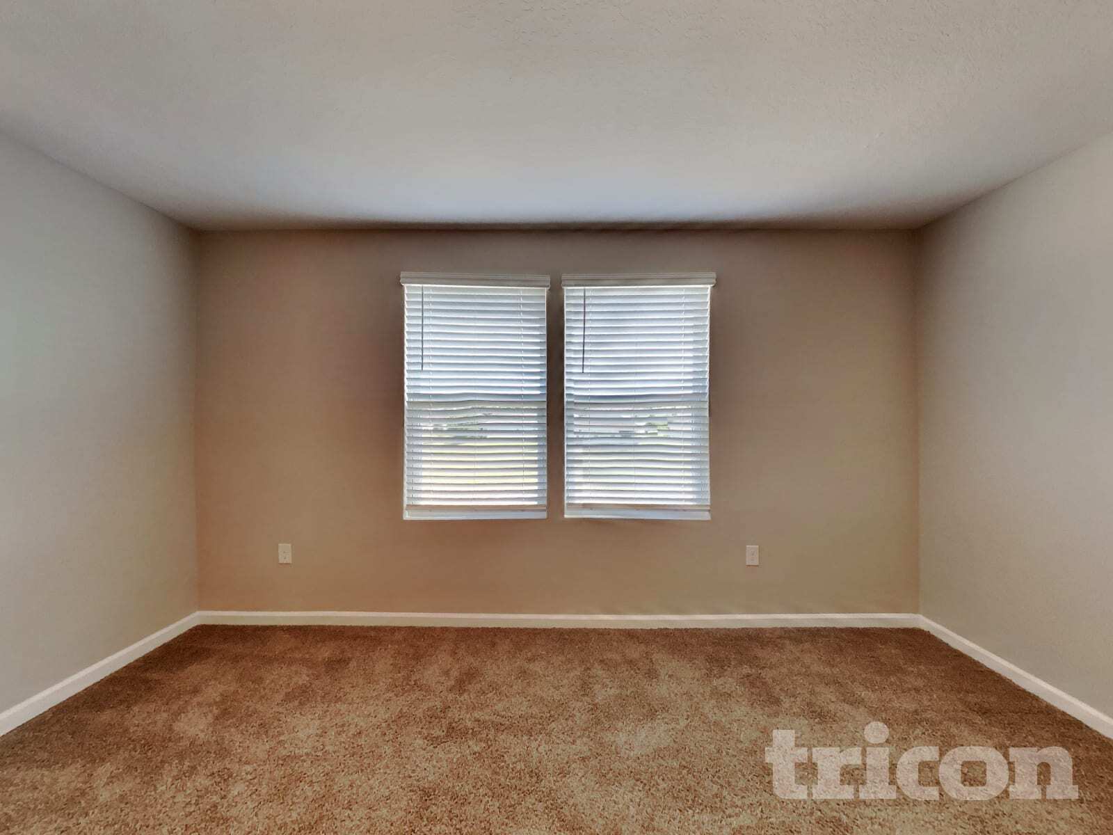 Building Photo - 311 Irving Bend Dr