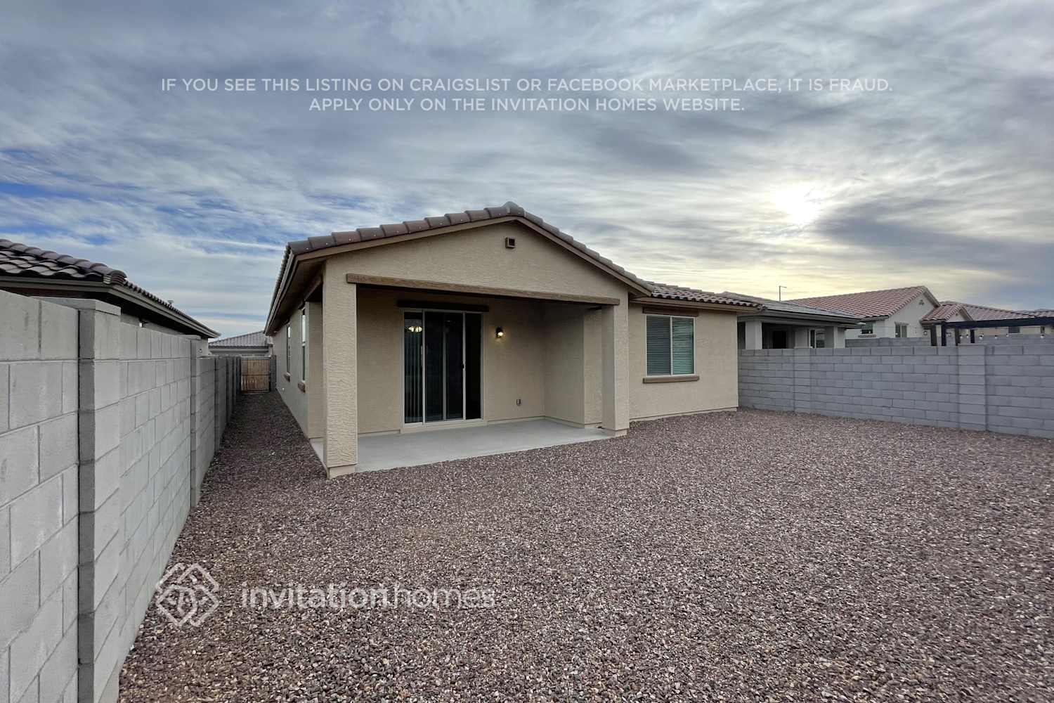 Building Photo - 19444 W Solano Dr