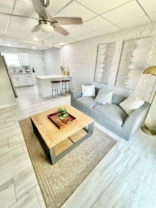 Building Photo - 334 Bluefish Dr