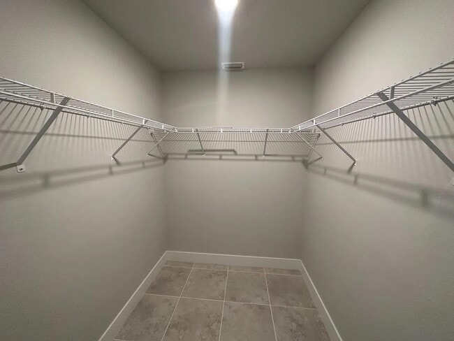 Building Photo - 2717 28th St SW