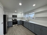 Building Photo - Completely Remodeled Three Bedroom in North Tacoma