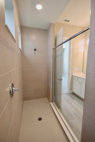 Building Photo - 68 Furrier Ct