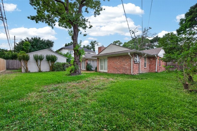 Building Photo - 5643 Piping Rock Ln