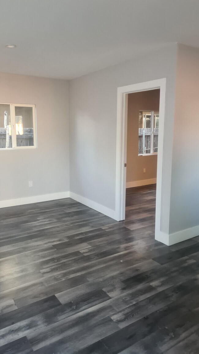 Building Photo - 13108 Mercer St