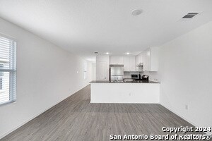 Building Photo - 14055 Wool Pk