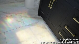 Building Photo - 8527 Village Creek