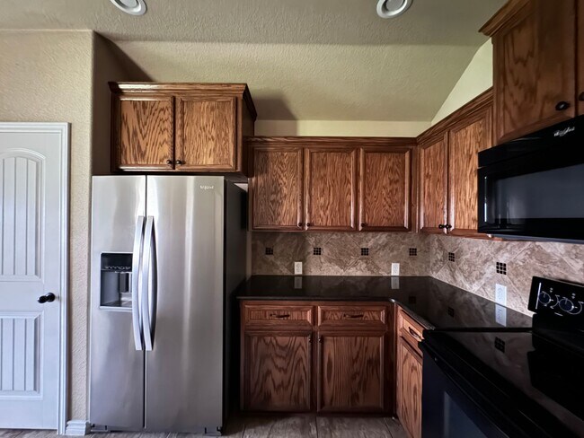 Building Photo - 708 Cody James Dr