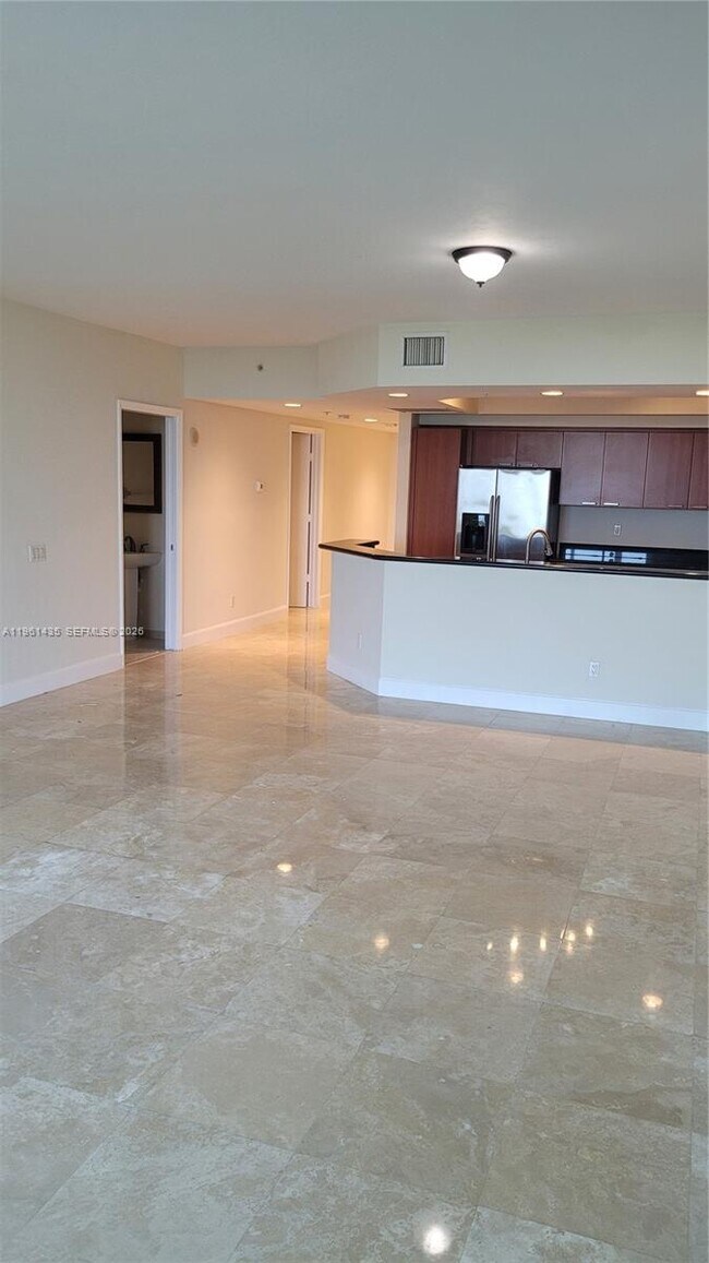 Building Photo - 14951 Royal Oaks Ln