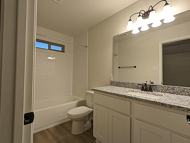 Master Bathroom - 7613 Agave Bnd