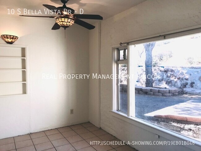 Building Photo - 10 S Bella Vista Dr