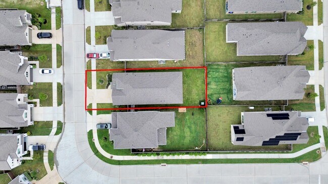 Building Photo - 11210 Burgus Farm Rd