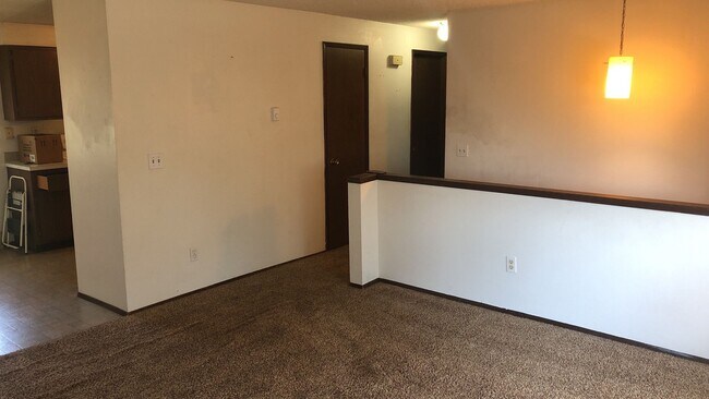 Building Photo - 2125 NW Turner Dr