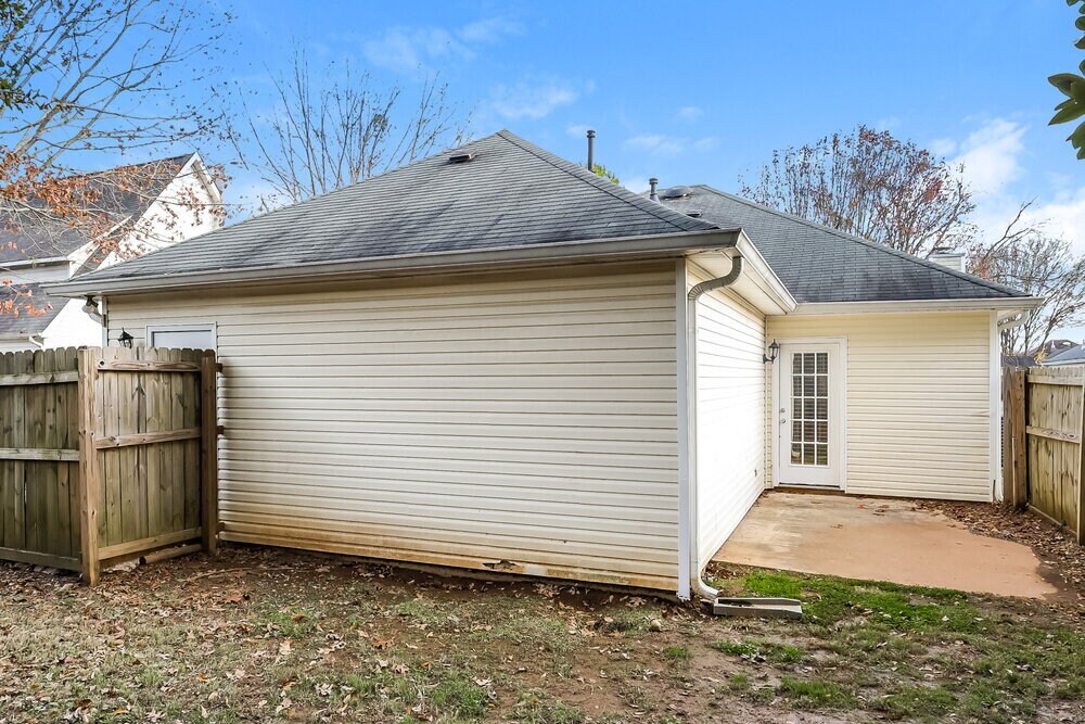 Building Photo - 126 Stonehaven Dr