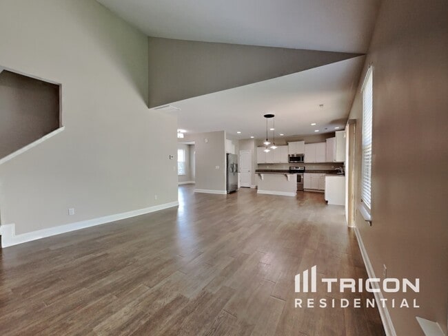 Building Photo - 456 Rolling Meadows Dr