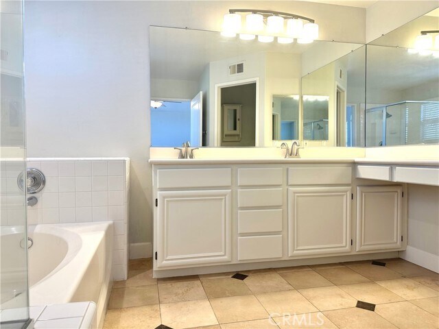 Building Photo - 23 Pso Acebo