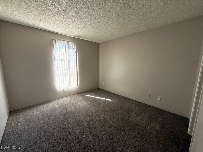 Building Photo - 2981 Juniper Hills Blvd