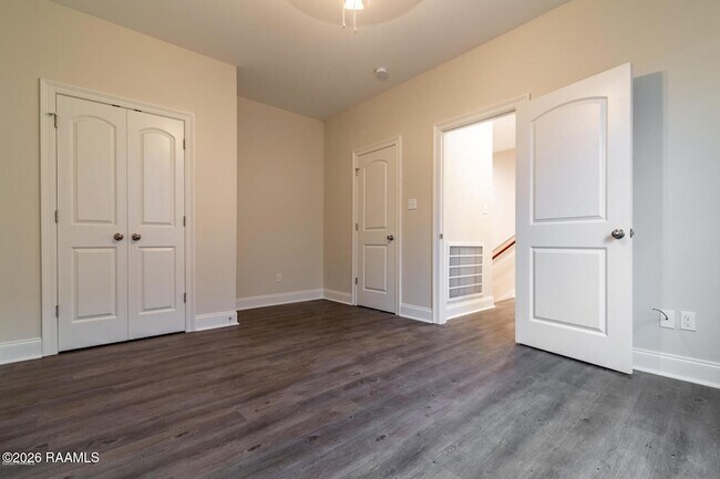 Building Photo - 111 Millie Park Dr
