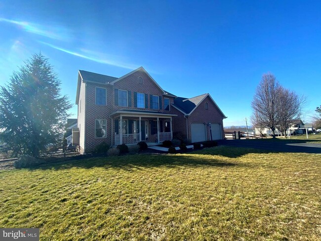 Building Photo - 45 S Strawberry Hill Dr